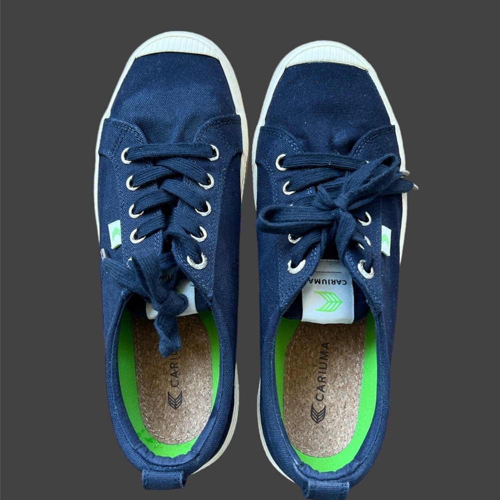 Cariuma sneakers.